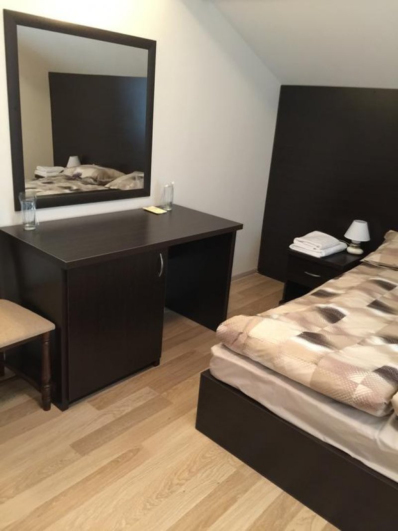 Хотел Божур - Снимка 10