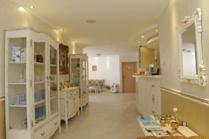 Апартаментен комплекс Естебан - Снимка 10