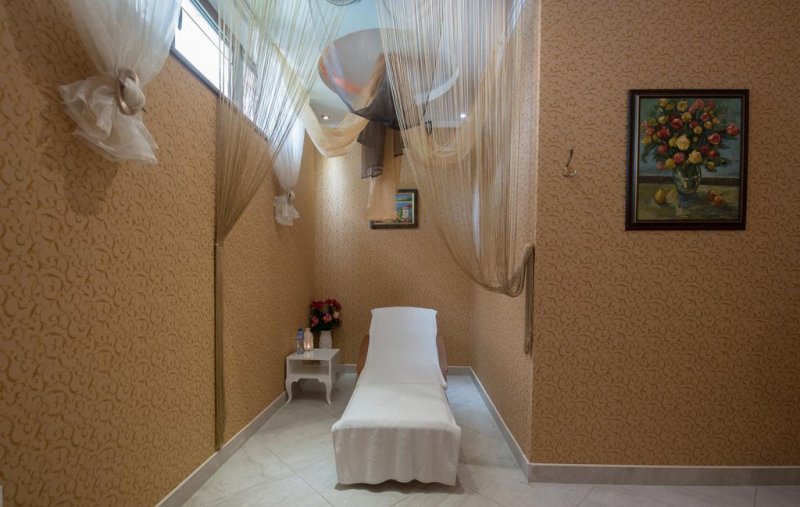 Апартаментен комплекс Естебан - Снимка 8