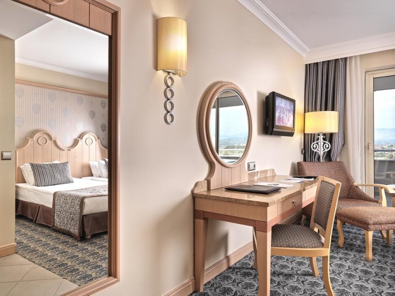 Starlight Resort Hotel - Снимка 3