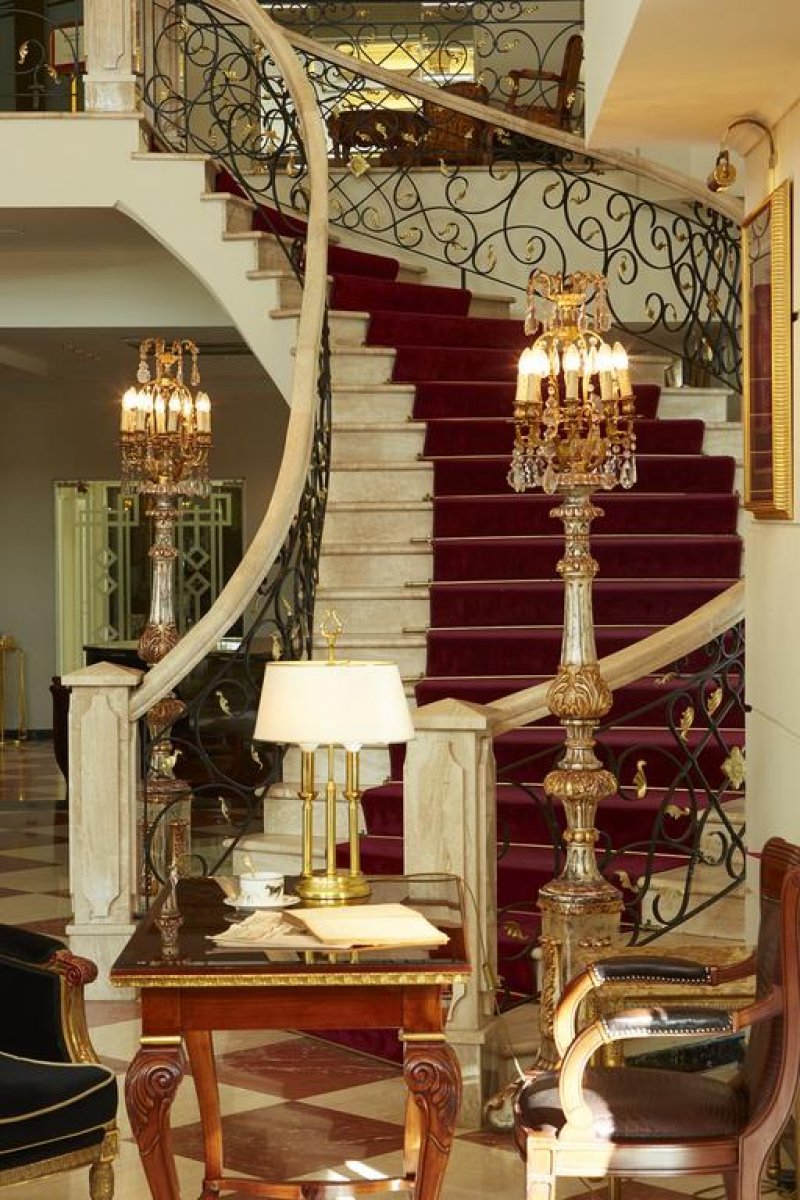 Mediterranean Palace - Снимка 4