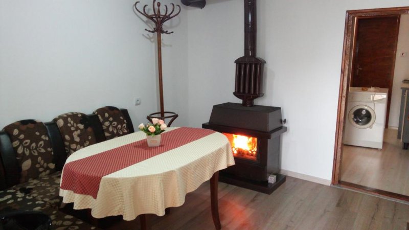 Къща за гости Извора - Снимка 2