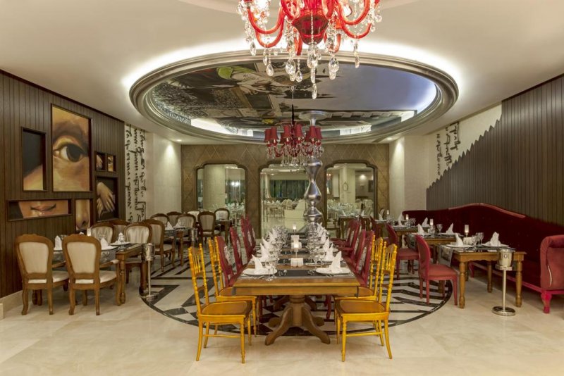 Delphin Imperial Lara - Снимка 3