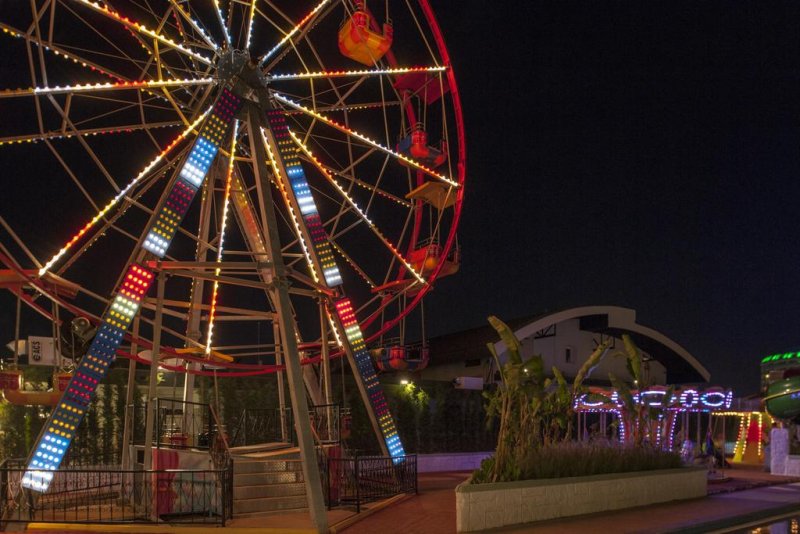 Delphin Imperial Lara - Снимка 1