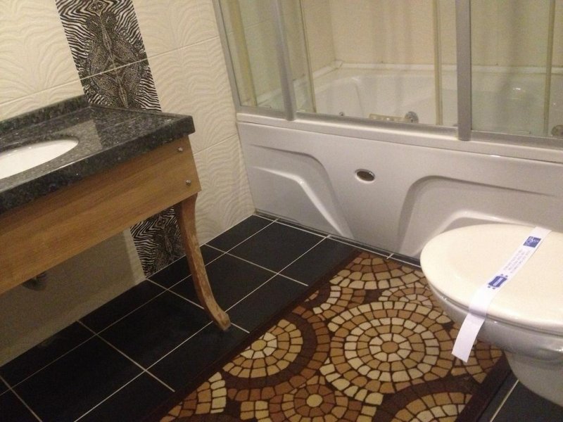 The City Hotel - Снимка 3