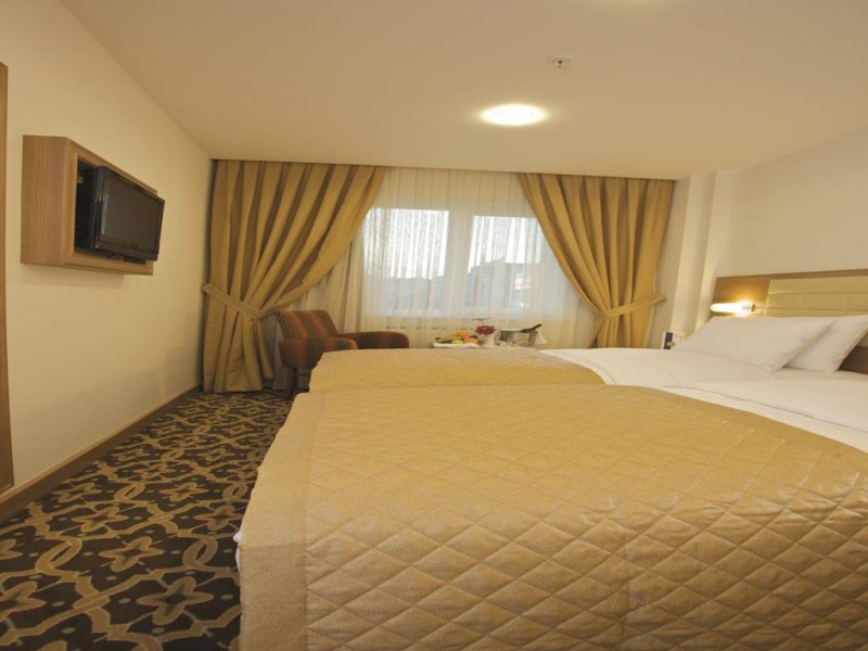 The City Hotel - Снимка 2