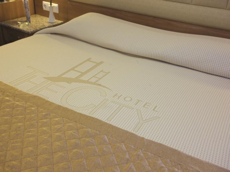 The City Hotel - Снимка 10