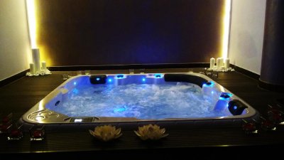 Siris Hotel - Снимка 1