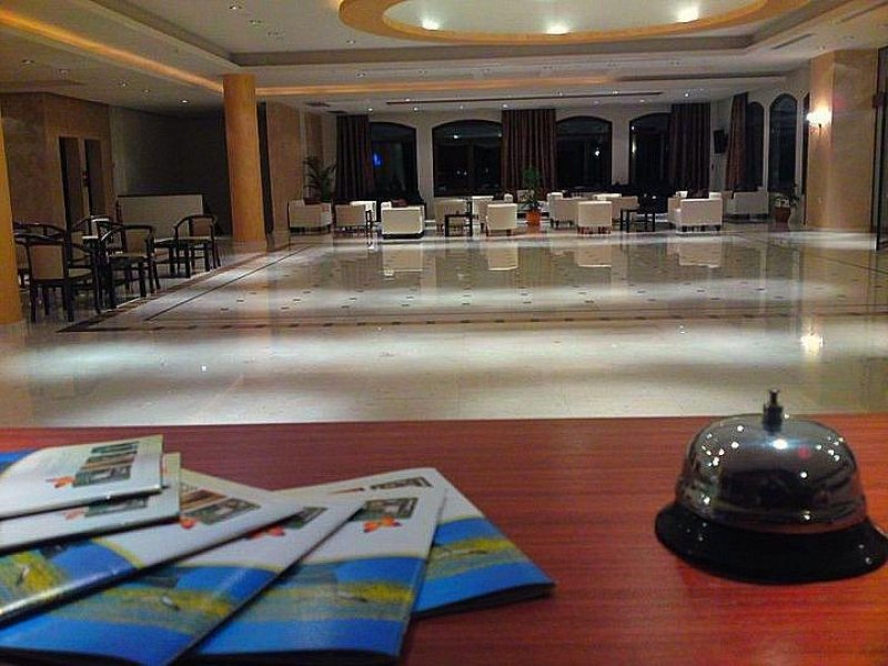 Siris Hotel - Снимка 7