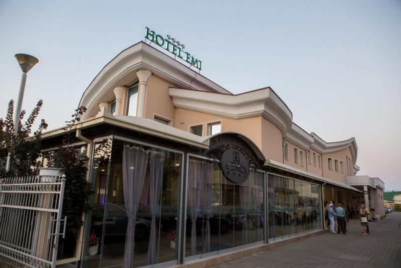 Хотел Еми - Снимка 0