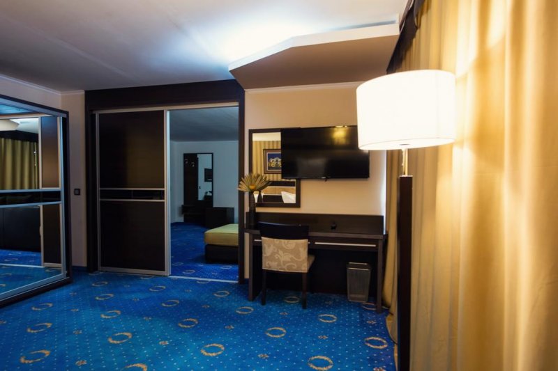 Гранд Хотел Хебър - Снимка 11