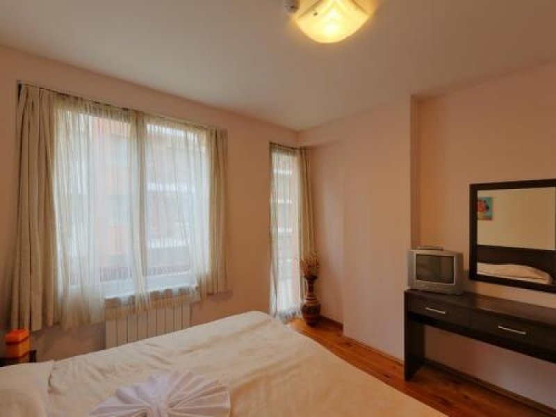 Гранд Монтана Хотел - Снимка 9