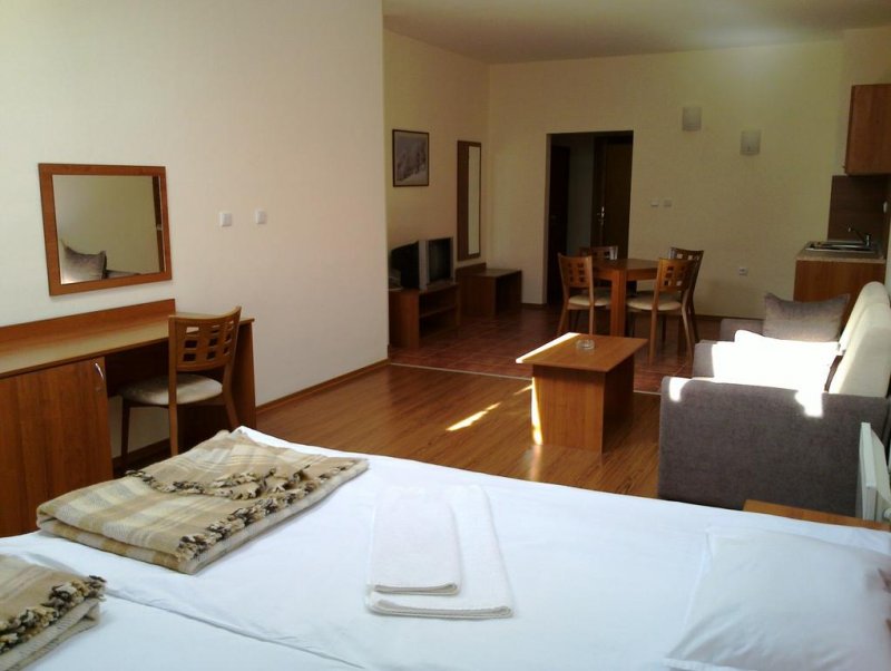 Хотел Росица - Снимка 9