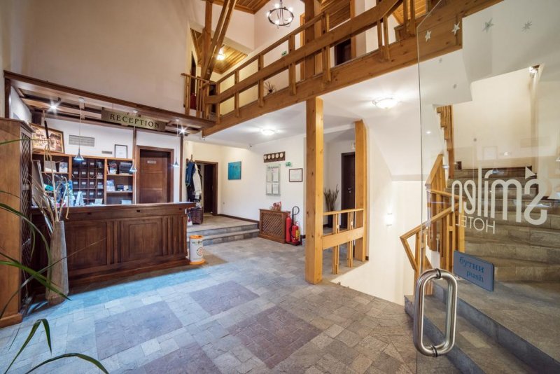 Smilen Hotel - Снимка 9