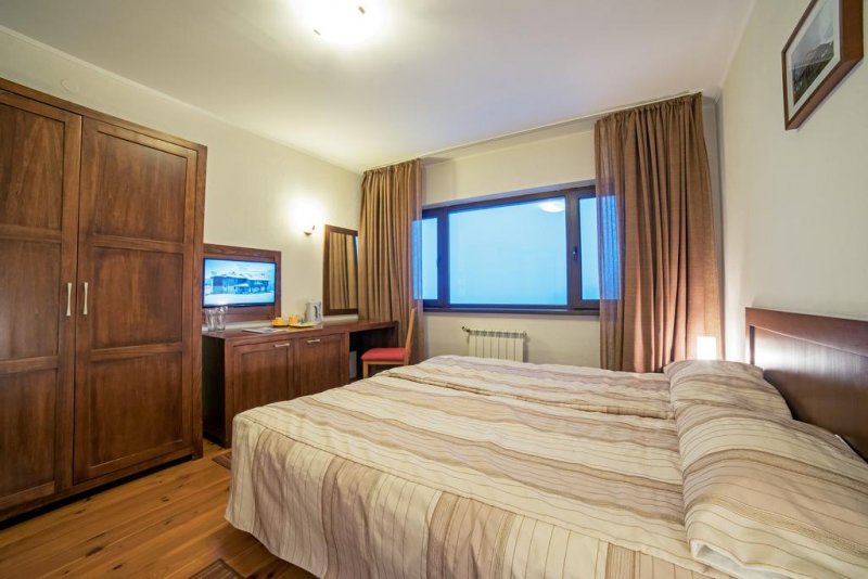 Smilen Hotel - Снимка 8