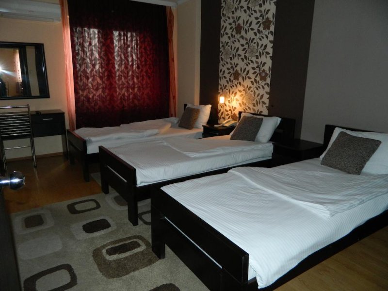 Garni Hotel Rile Men - Снимка 3