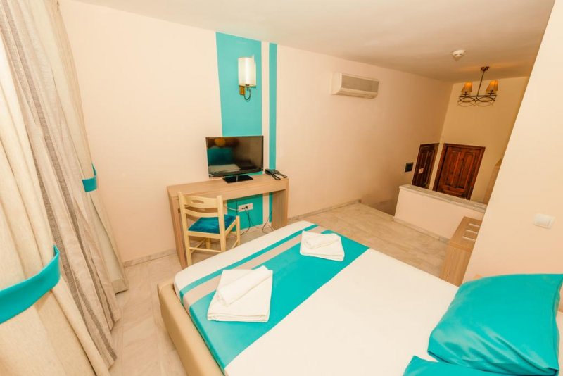 Memento Kassiopi Resort   - Снимка 7