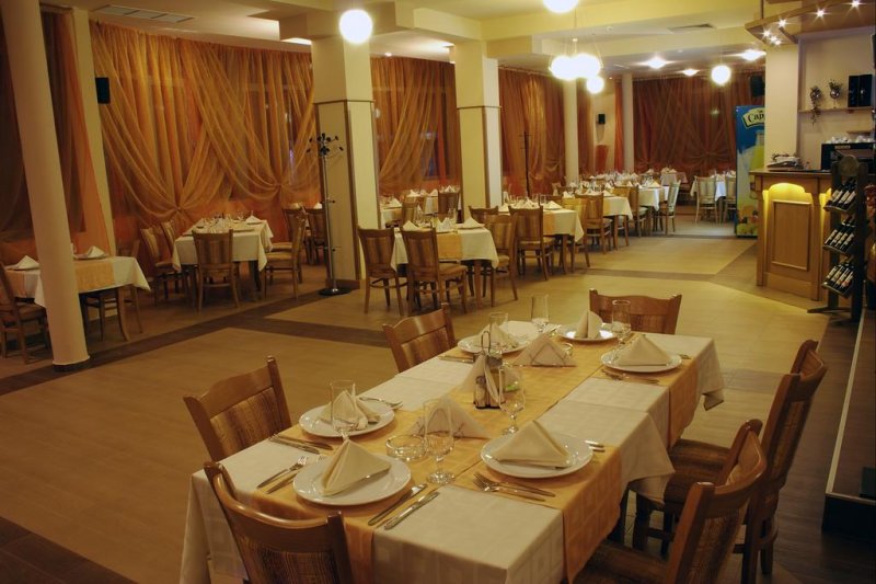 Хотел Дикас - Снимка 9