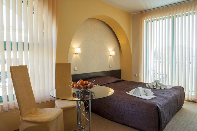 Хотел Дикас - Снимка 8