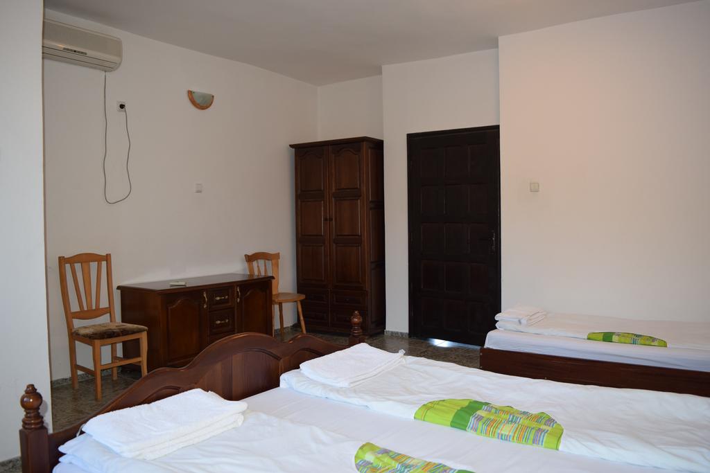 1, 2 или 3 нощувки на човек в оборудвана къща от хотел Света Гора, с. Орешак - Снимка 5