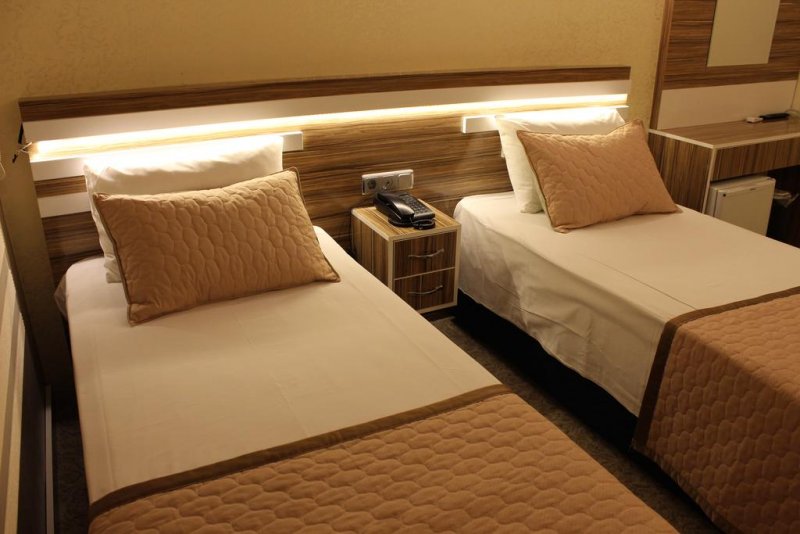 Yaztur Hotel - Снимка 8