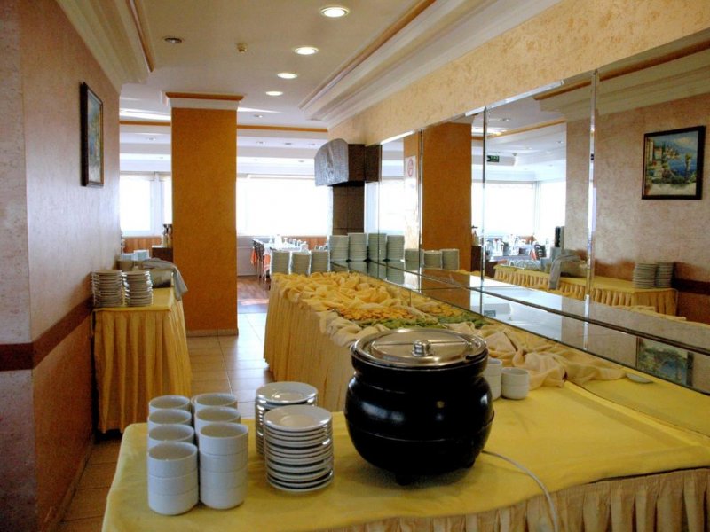 Yaztur Hotel - Снимка 10
