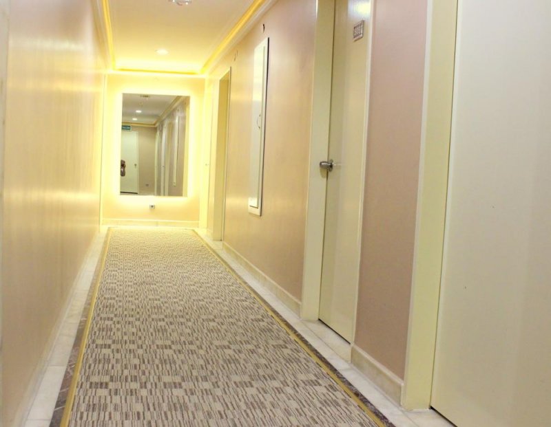 Yaztur Hotel - Снимка 1