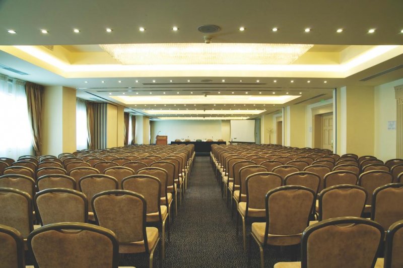 Holiday Inn Thessaloniki - Снимка 3