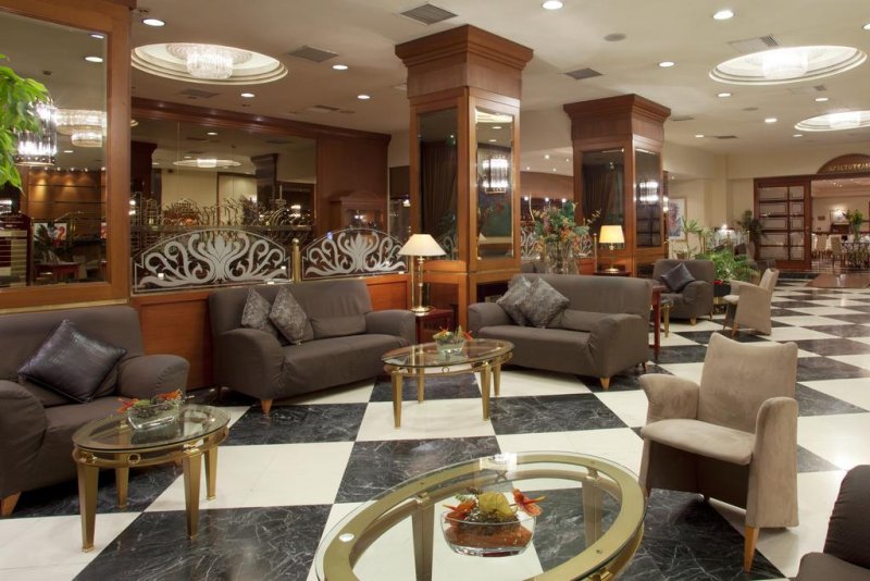 Holiday Inn Thessaloniki - Снимка 1