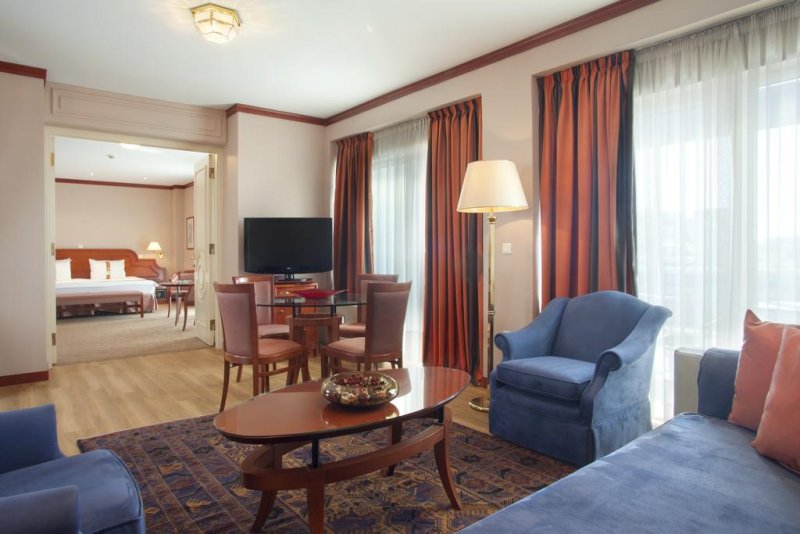 Holiday Inn Thessaloniki - Снимка 11