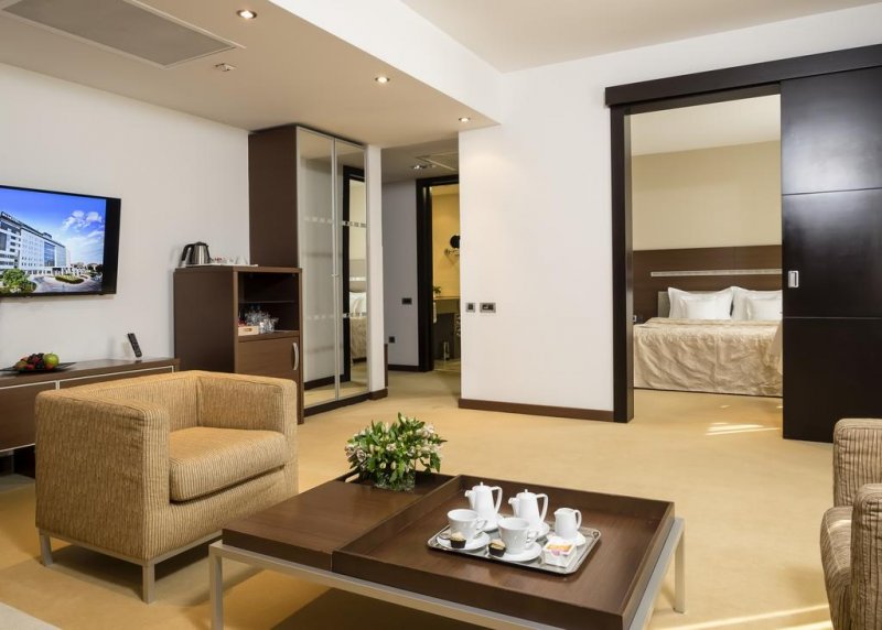 IN Hotel Beograd - Снимка 2