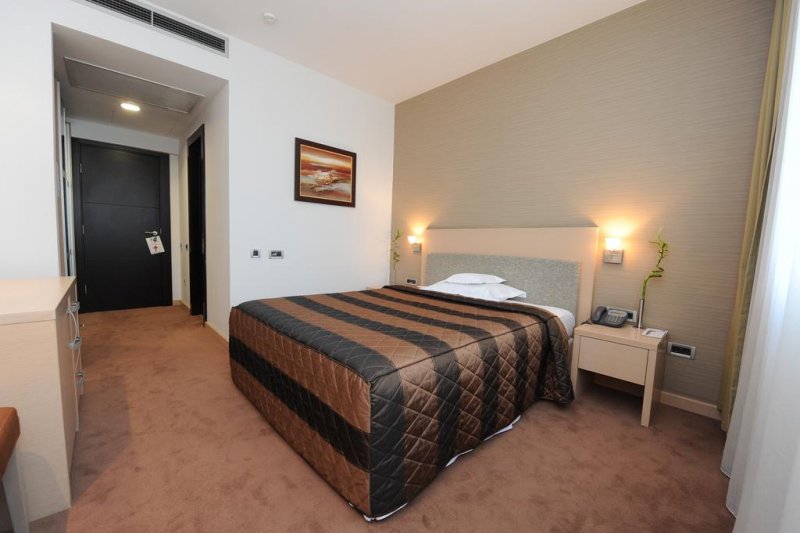 IN Hotel Beograd - Снимка 5