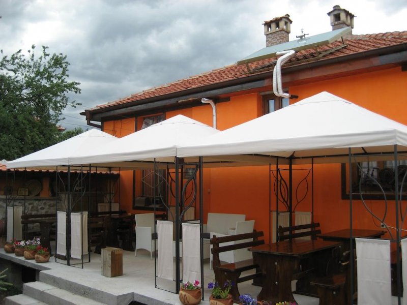 Къща за гости При чорбаджийката - Снимка 9