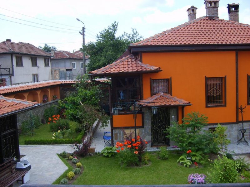 Къща за гости При чорбаджийката - Снимка 5