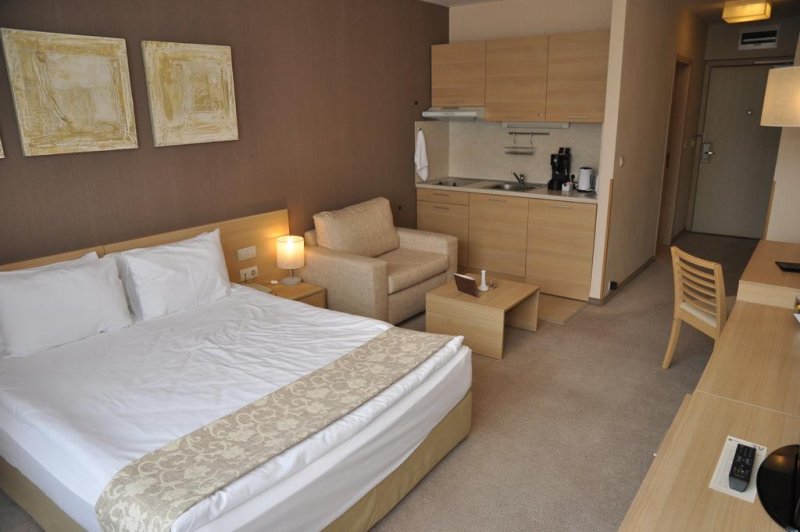 Лъки Банско Апартхотел и СПА - Снимка 11