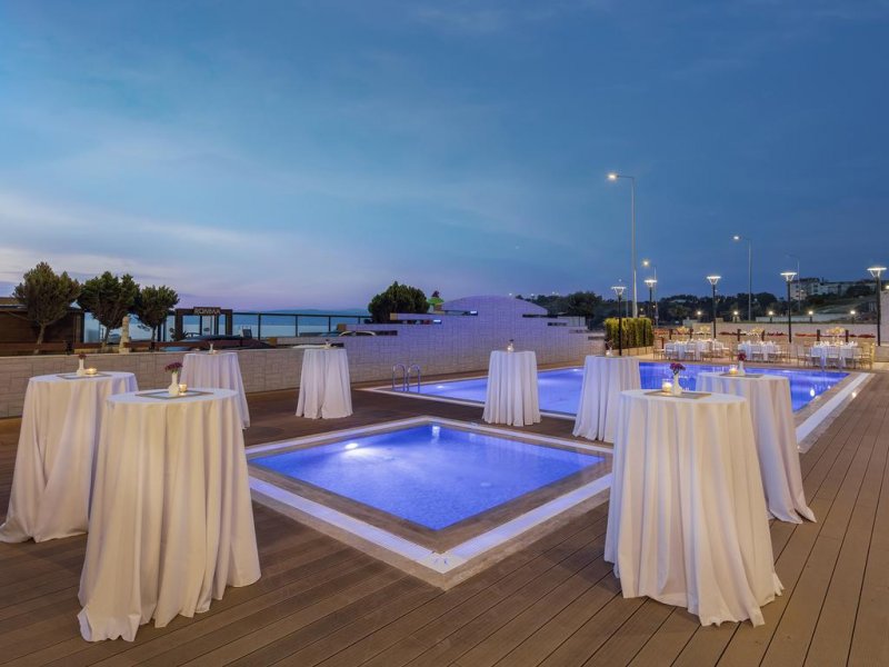 Hampton by Hilton - Снимка 4
