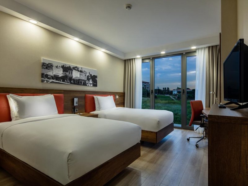 Hampton by Hilton - Снимка 5