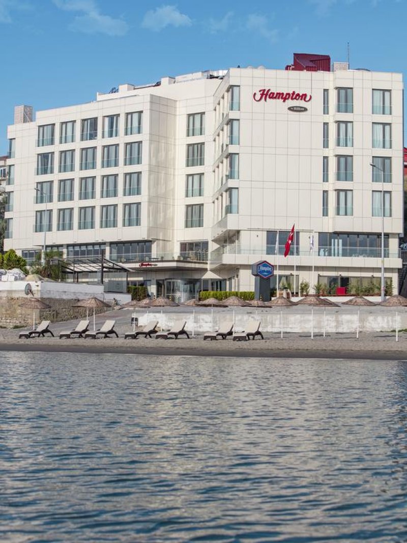 Hampton by Hilton - Снимка 3