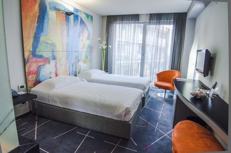 Zira Hotel Belgrade - Снимка 4