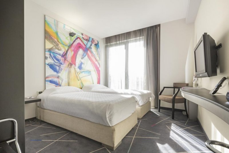 Zira Hotel Belgrade - Снимка 5