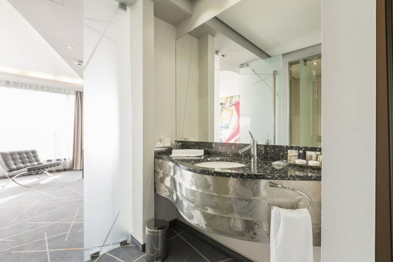 Zira Hotel Belgrade - Снимка 7