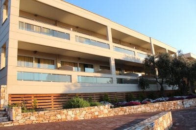 Aeolis Hotel - Снимка 1