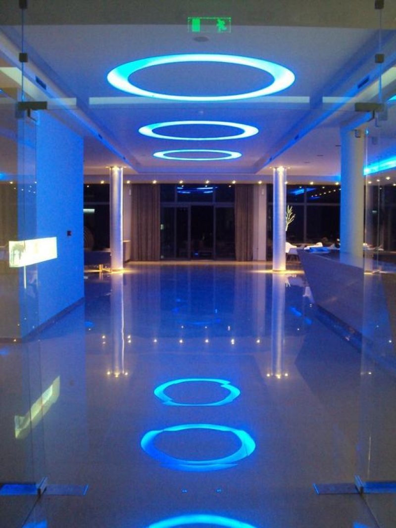 Aeolis Hotel - Снимка 4