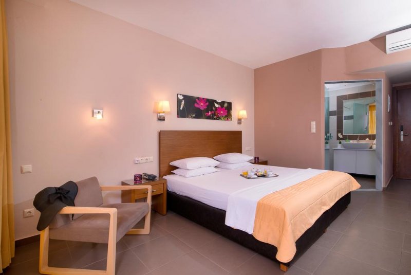 Aeolis Hotel - Снимка 5