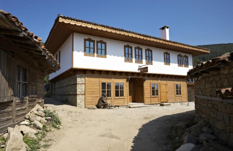 Къща за гости Кафенето на Димчо Кехая - Снимка 3