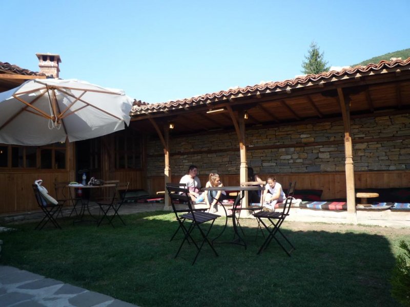 Къща за гости Кафенето на Димчо Кехая - Снимка 5