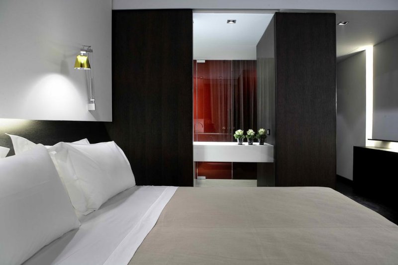 The Met Hotel - Снимка 1