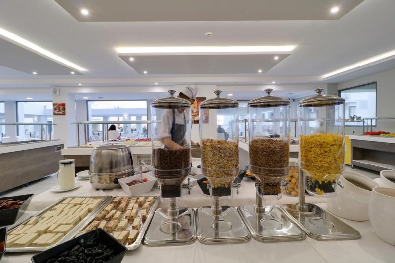 Хотел Bomo Rethymno Beach - Снимка 4