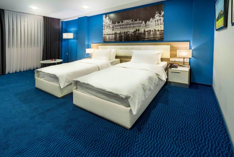 Hotel Central - Снимка 7