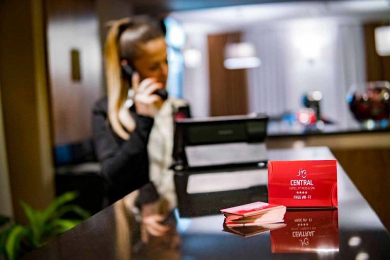 Hotel Central - Снимка 8